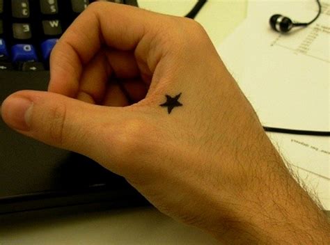 Las 33 mejores ideas de TATUAJES DE ESTRELLAS。